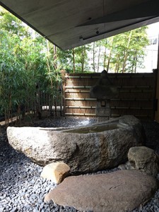 国宝と茶室の庭園